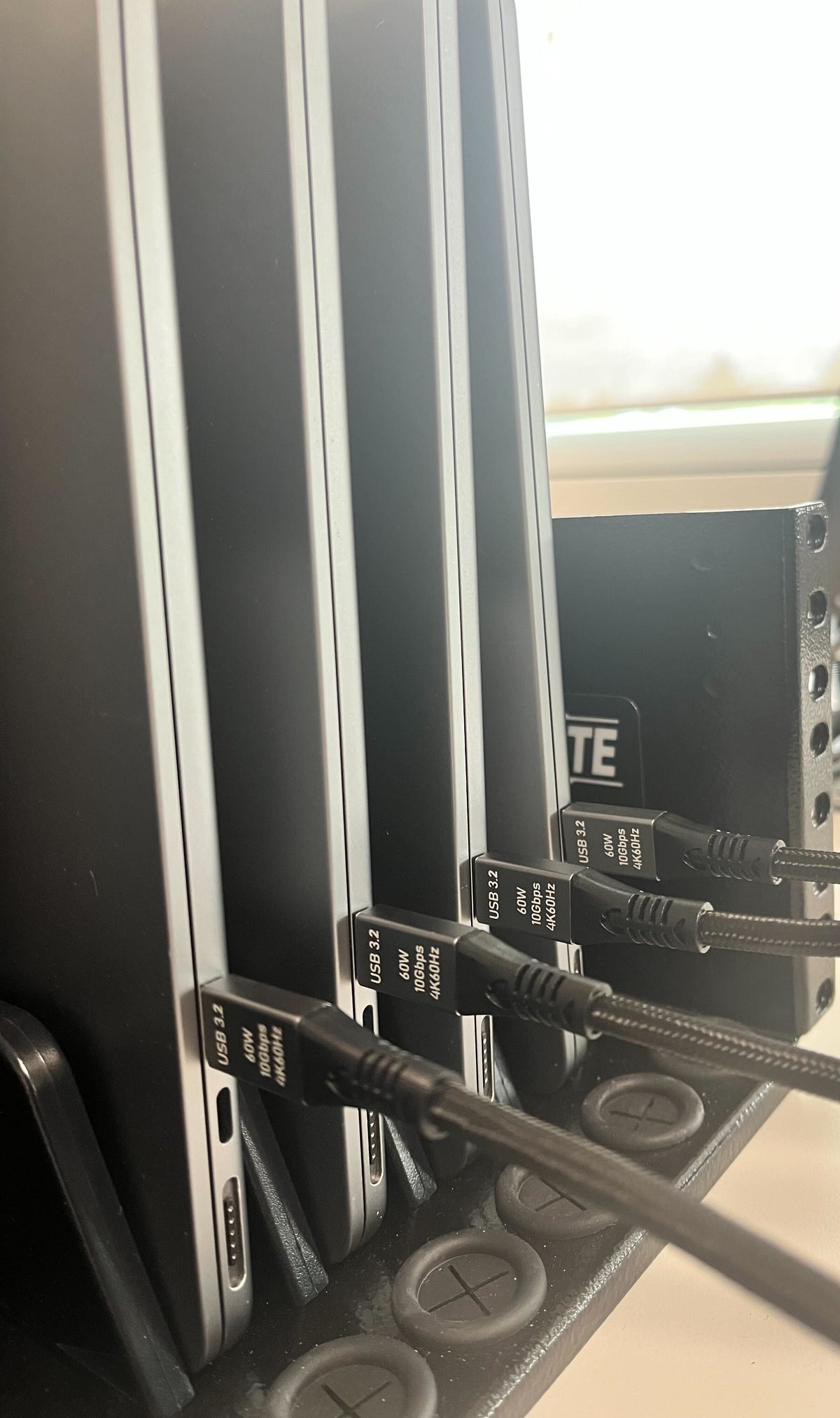 USB 3.2 C to C cables for Cambrionix ThunderSync5-C16, 16-Pack